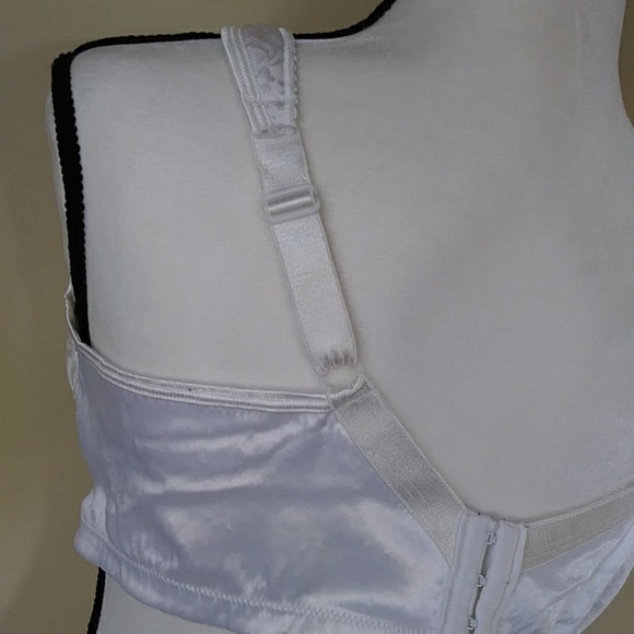 Playtex 18-Hour Wireless Bra 42D White Style 4745 - Picture 7 of 16